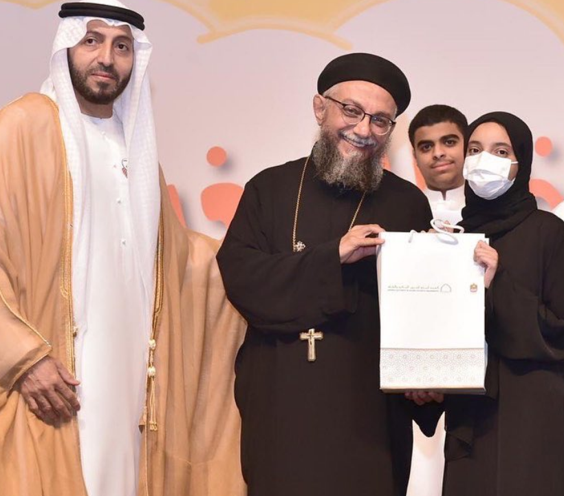 وسيم يوسف يعلق على مشاركة قس مسيحي بحفل لوزارة الأوقاف 